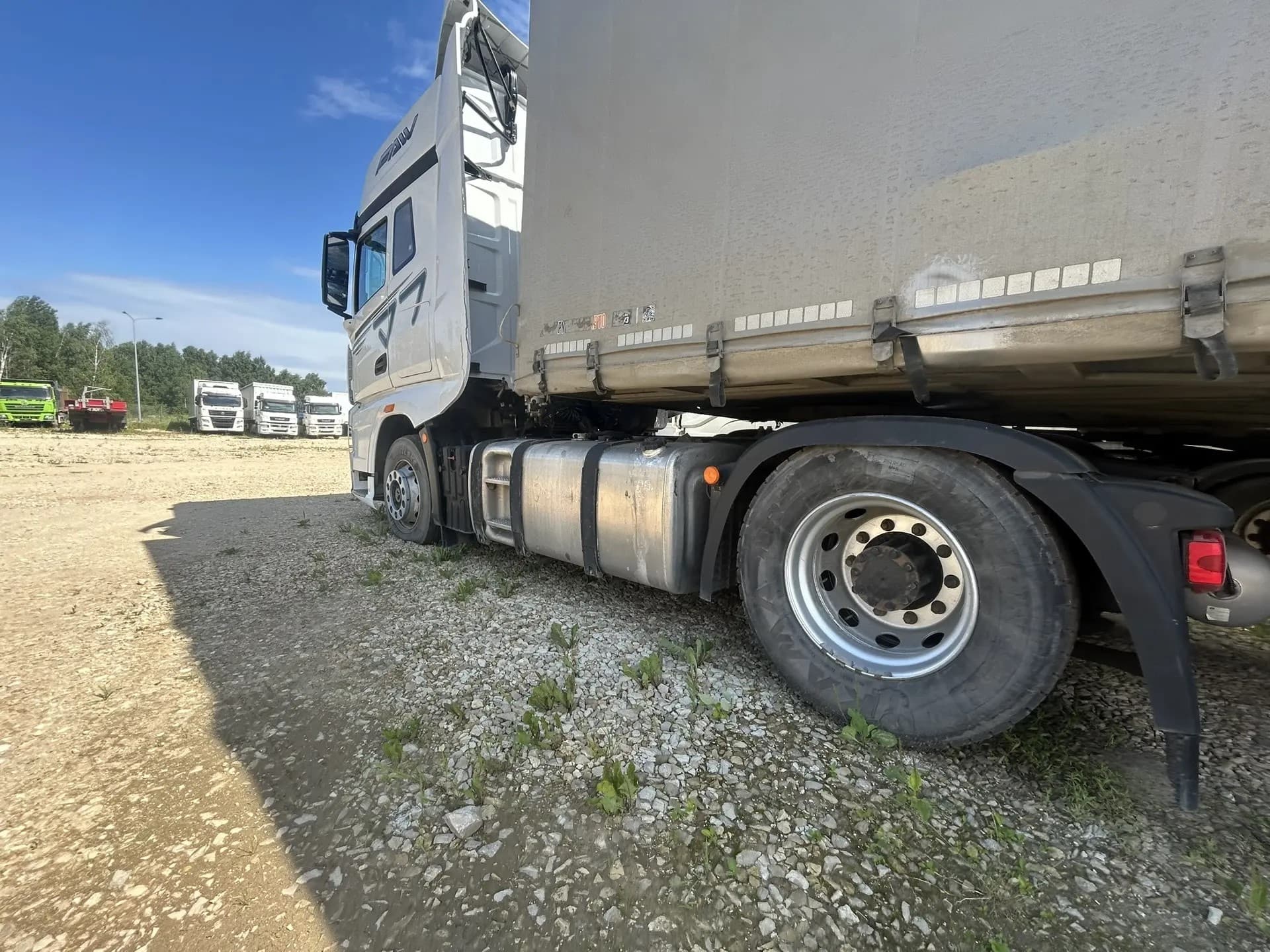 FAW J7 4x2 Седельный тягач - 4