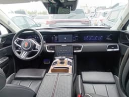 Hongqi E-HS9 - 5