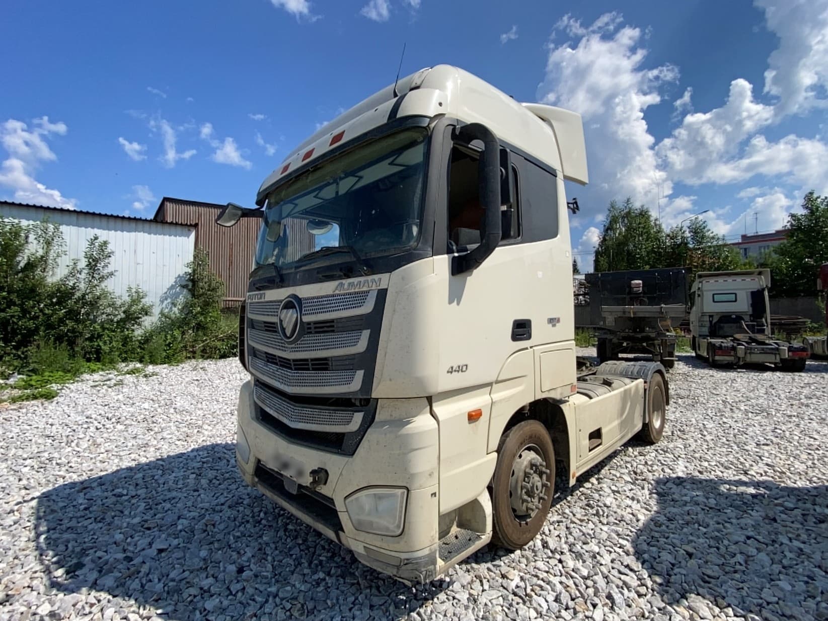 Foton AUMAN 4x2 Седельный тягач - 1