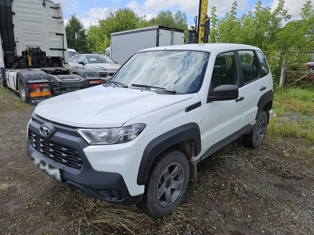 Lada Niva Travel - 1
