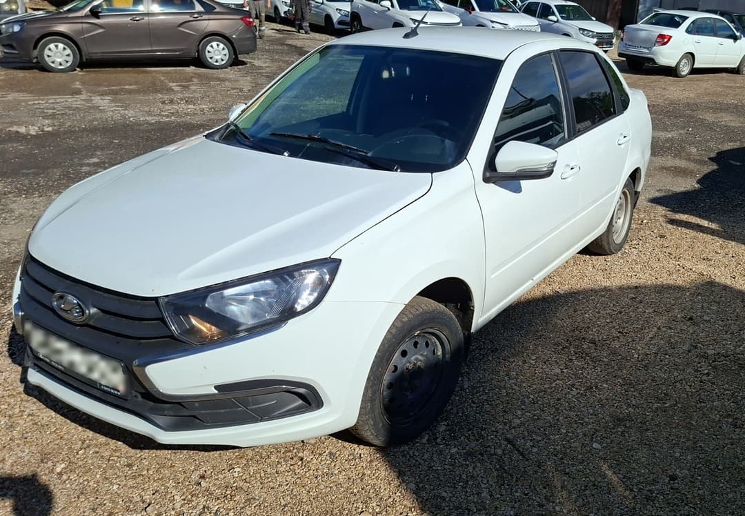 Lada Granta седан - 1