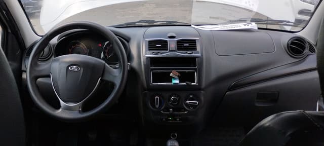 Lada Granta седан - 5