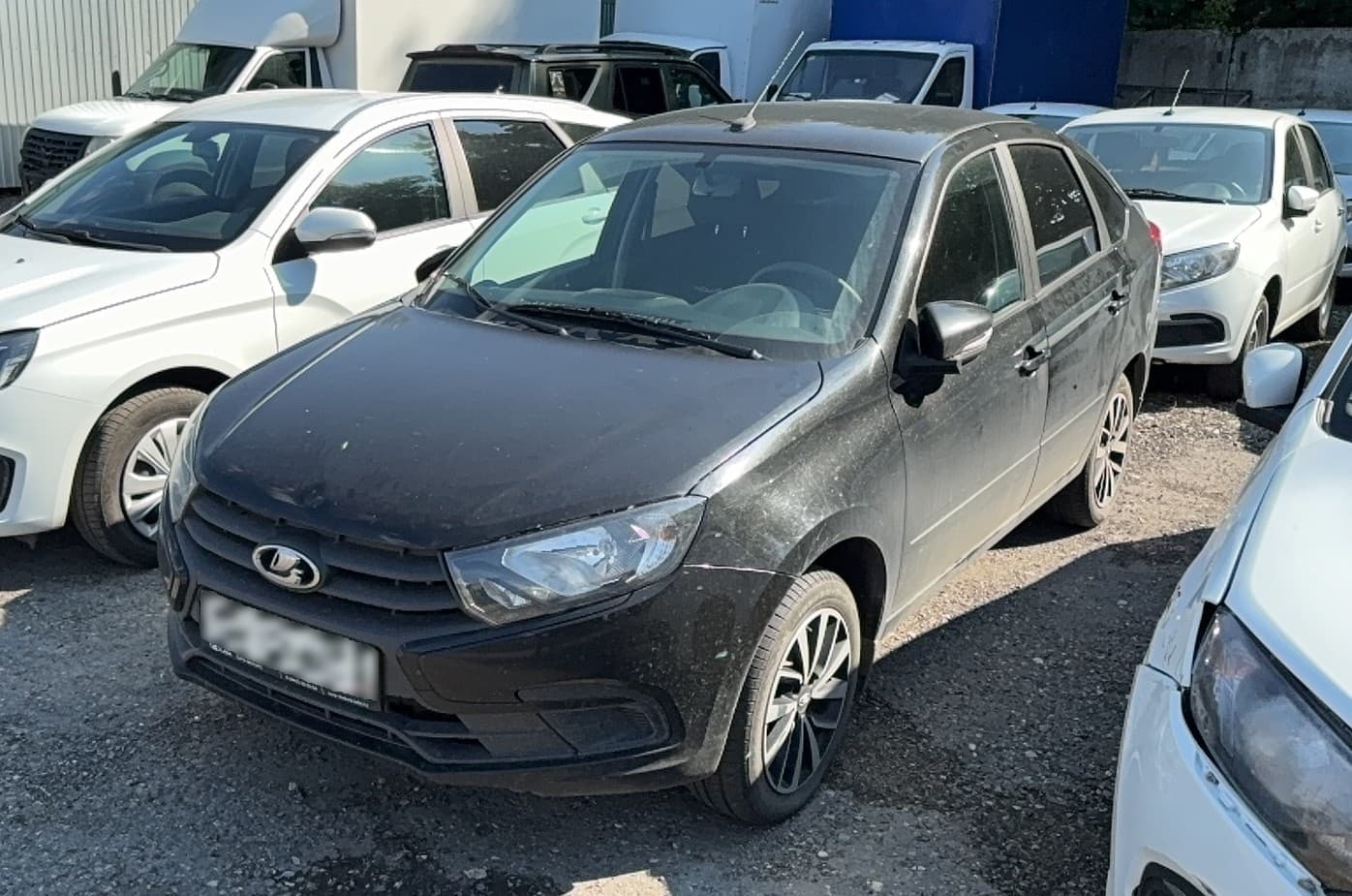 Lada Granta лифтбек - 1