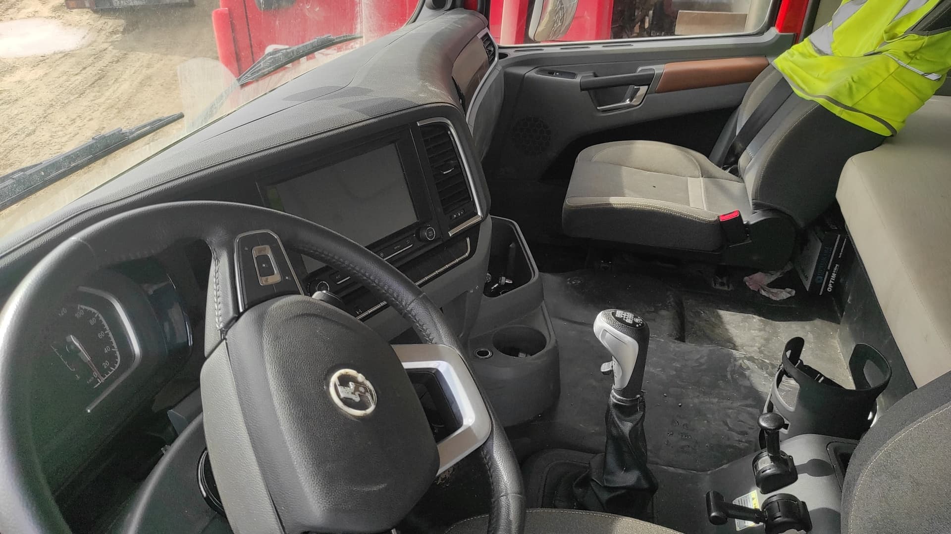 Shacman (Shaanxi) SX* 6x6 Самосвал - 4