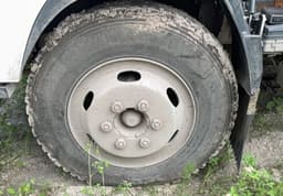 ISUZU ELF 12 4x2 Бортовой с КМУ - 9