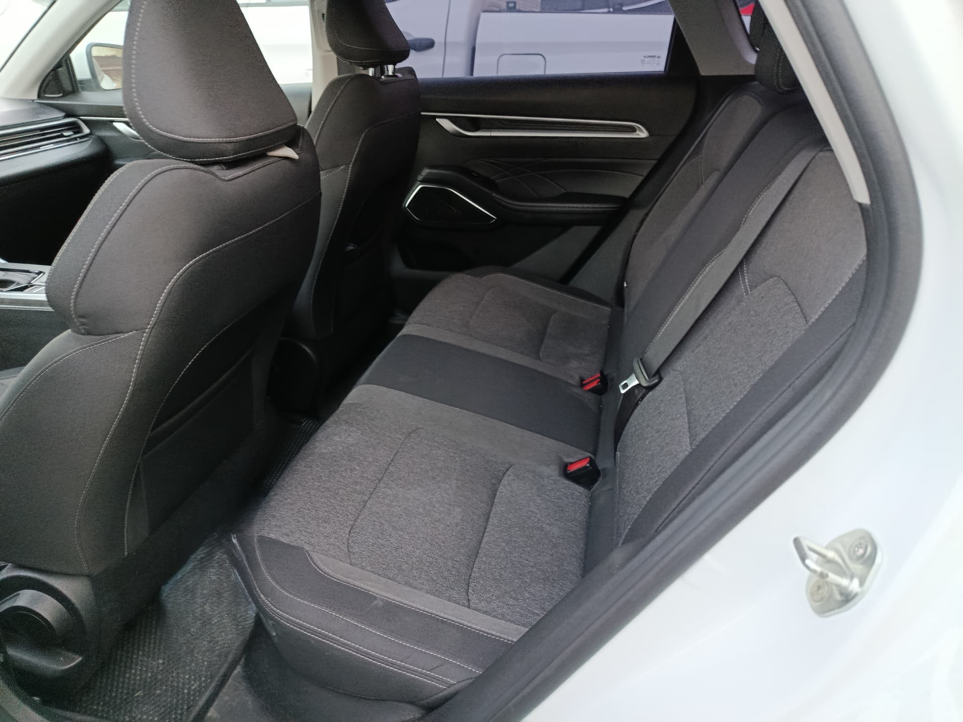 Geely EMGRAND - 9