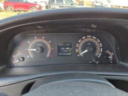 Lada Niva Travel - 6