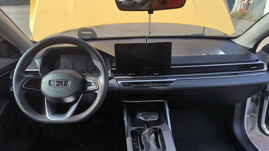 Geely Emgrand 7 - 5