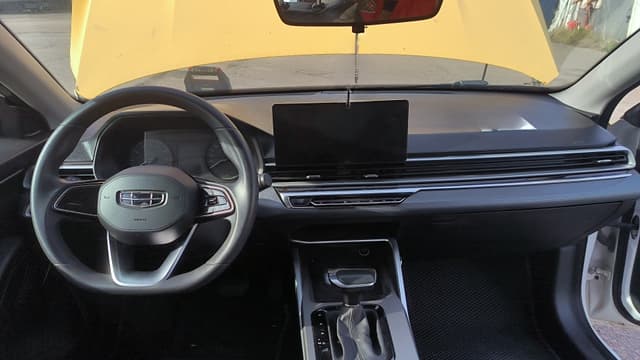 Geely Emgrand 7 - 5