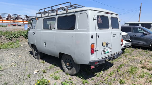 UAZ 3909* Грузопассажирский - 4
