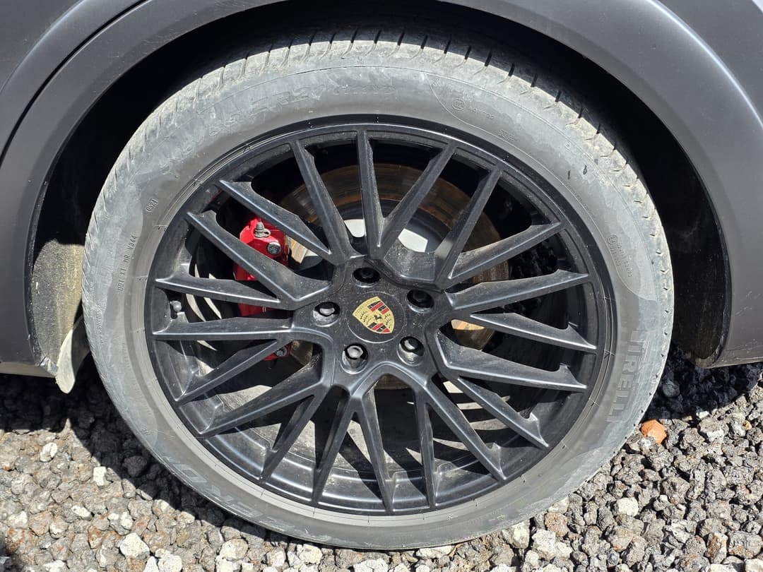 Porsche Cayenne - 8