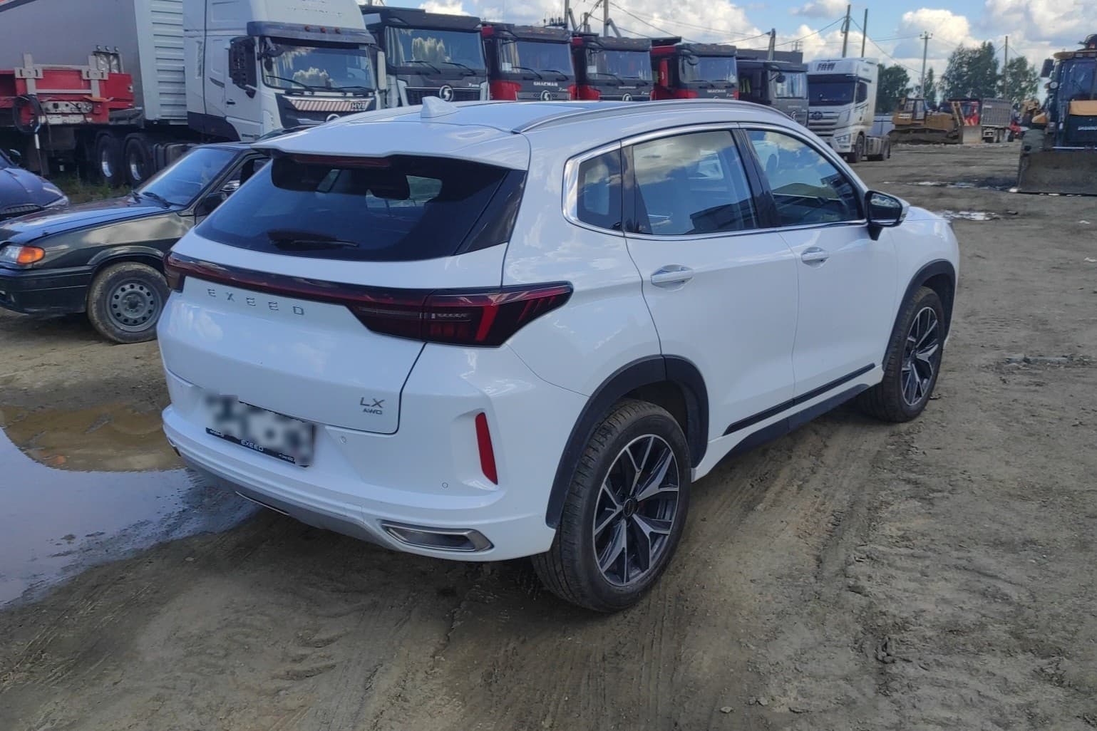 Exeed LX - 3