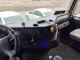 Hongyan CQ* 4x2 Седельный тягач - 5
