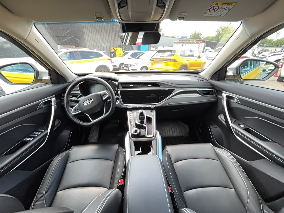 Geely Atlas Pro - 5
