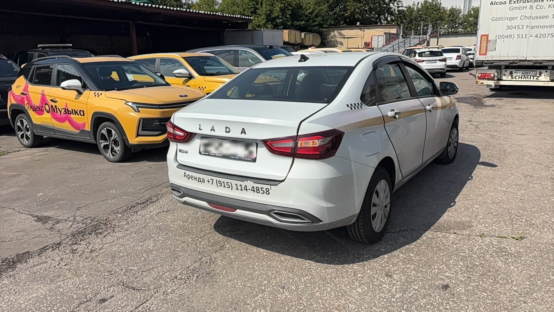 Lada Vesta седан - 3