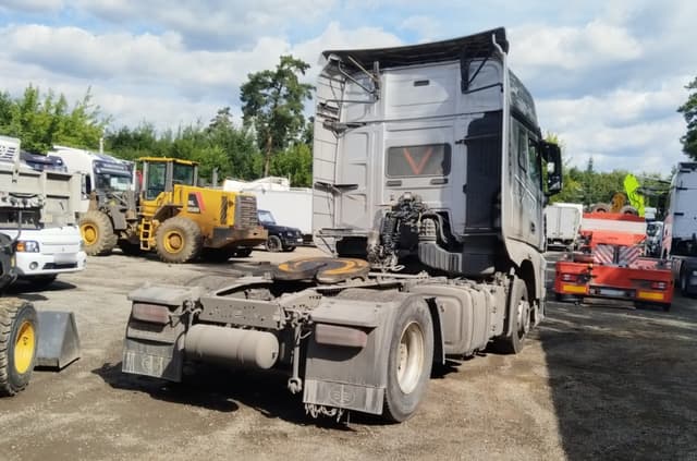 FAW J7 4x2 Седельный тягач - 3