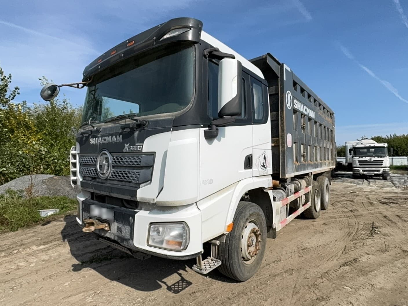 Shacman (Shaanxi) SX* 6x4 Самосвал - 1