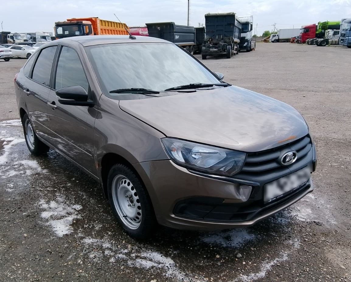Lada Granta лифтбек - 2