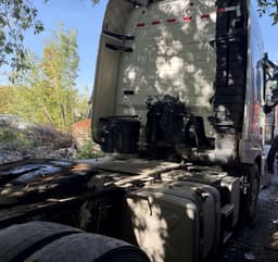Dongfeng DFH 4x2 Седельный тягач - 3
