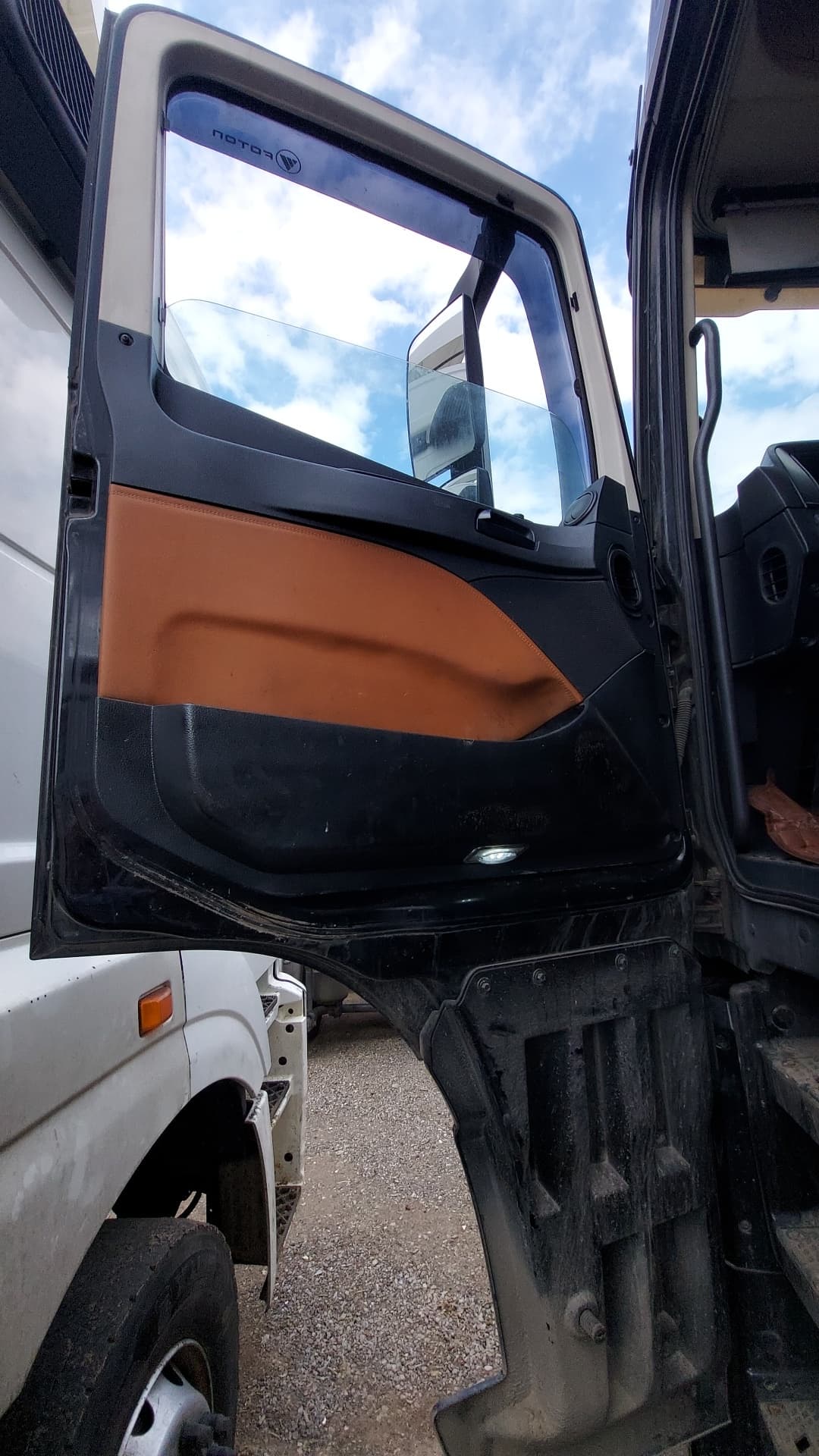 Foton AUMAN 4x2 Седельный тягач - 7