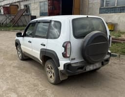 Lada Niva Travel - 4