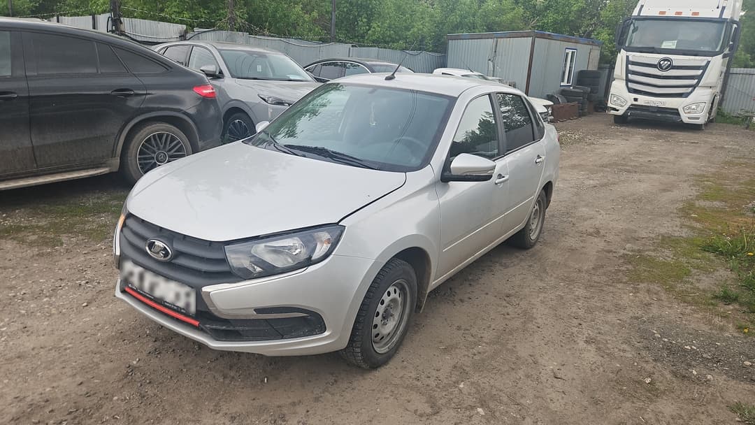 Lada Granta седан - 1