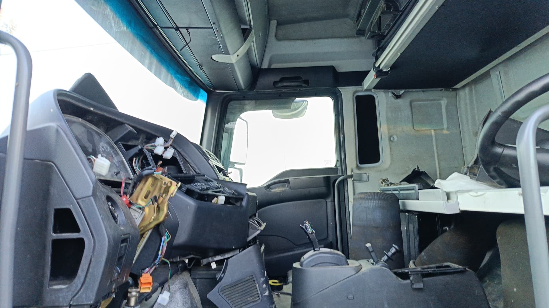 Sitrak C7H 4x2 Седельный тягач - 5