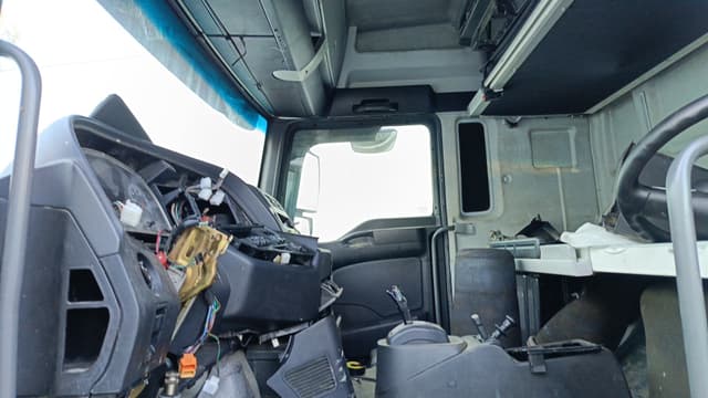 Sitrak C7H 4x2 Седельный тягач - 5