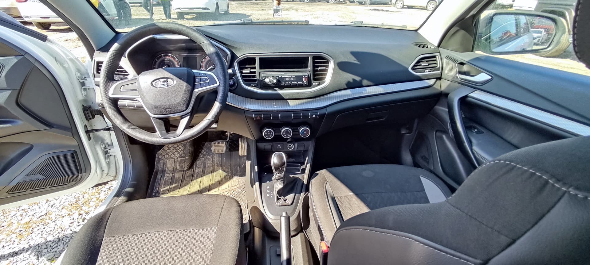 Lada Vesta седан - 5