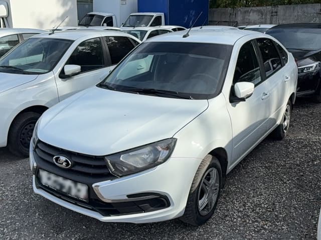 Lada Granta лифтбек - 1