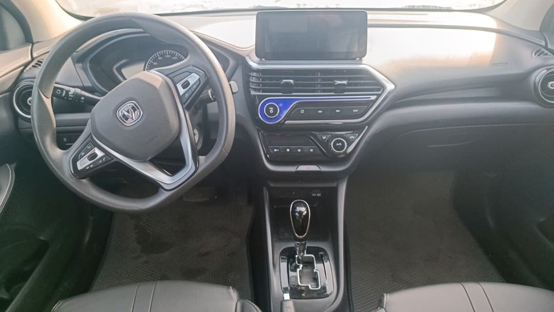Changan Alsvin - 5