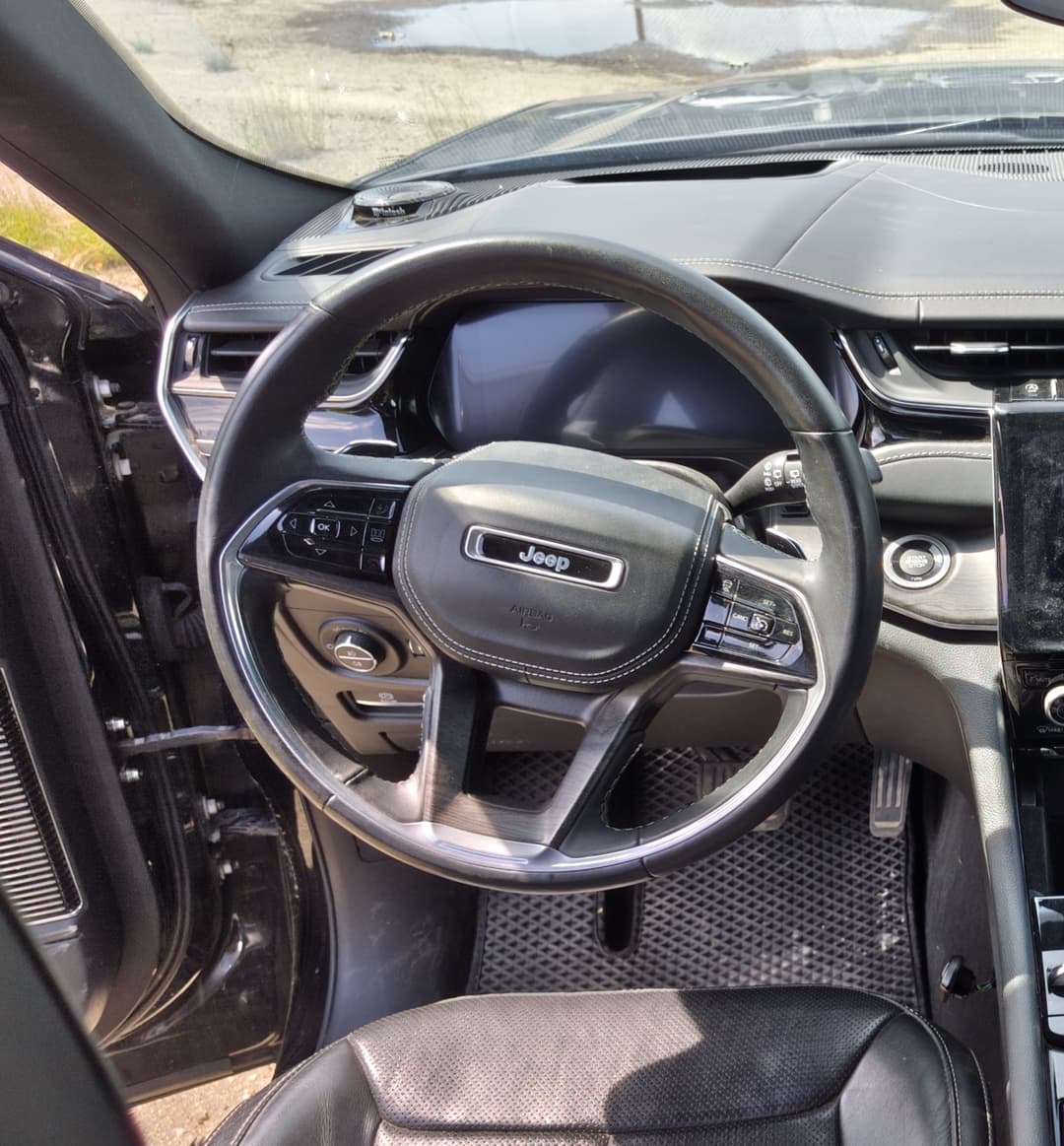 Jeep Grand Cherokee - 5