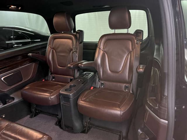 Mercedes-Benz V - 9