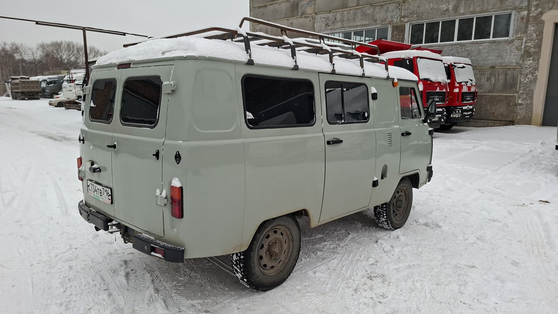 UAZ 3909* Грузопассажирский - 3