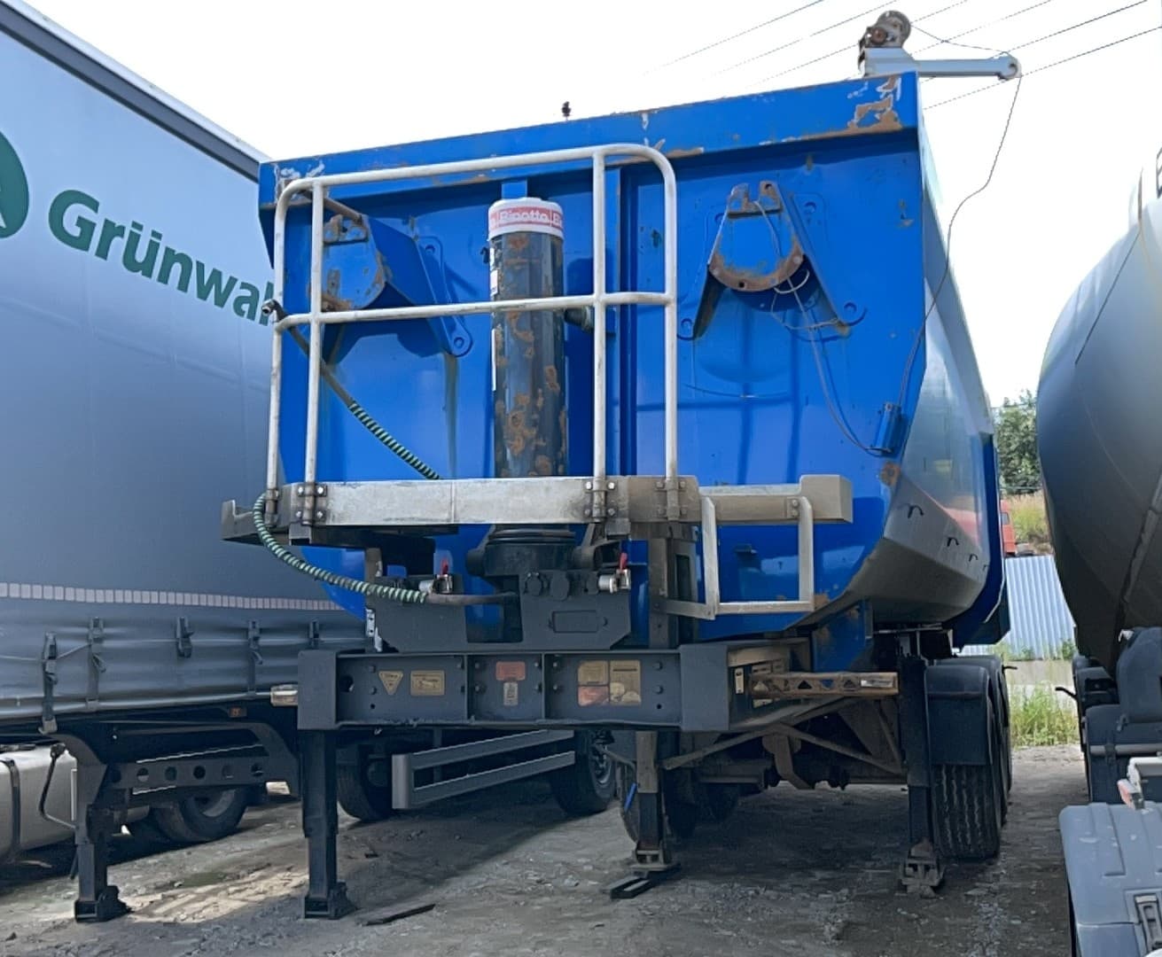 Grunwald 9453 Полуприцеп самосвальный - 1