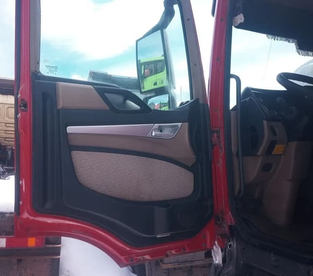 Howo T5G 6x4 Самосвал - 7