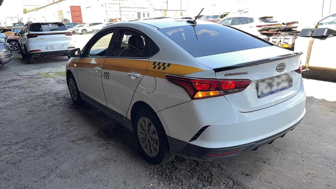 Hyundai Solaris - 4