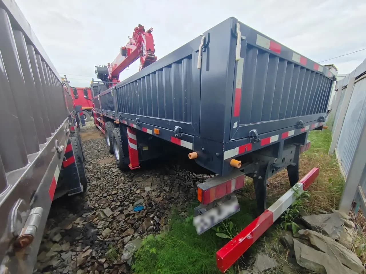 Howo T5G 6x4 Бортовой с КМУ - 4