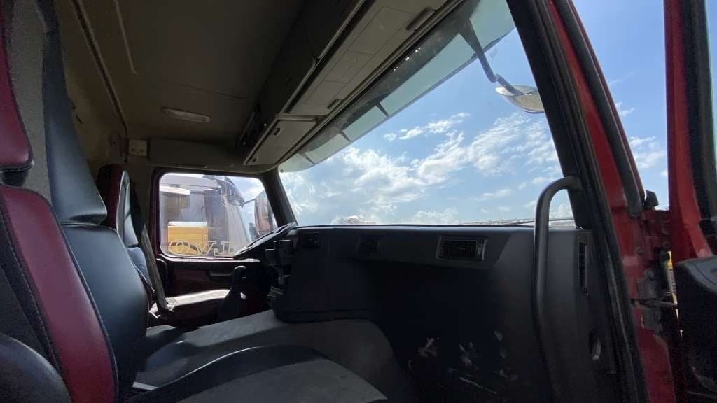 Volvo FM 8x4 Самосвал - 8