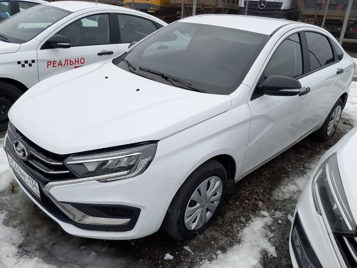 Lada Vesta седан - 1