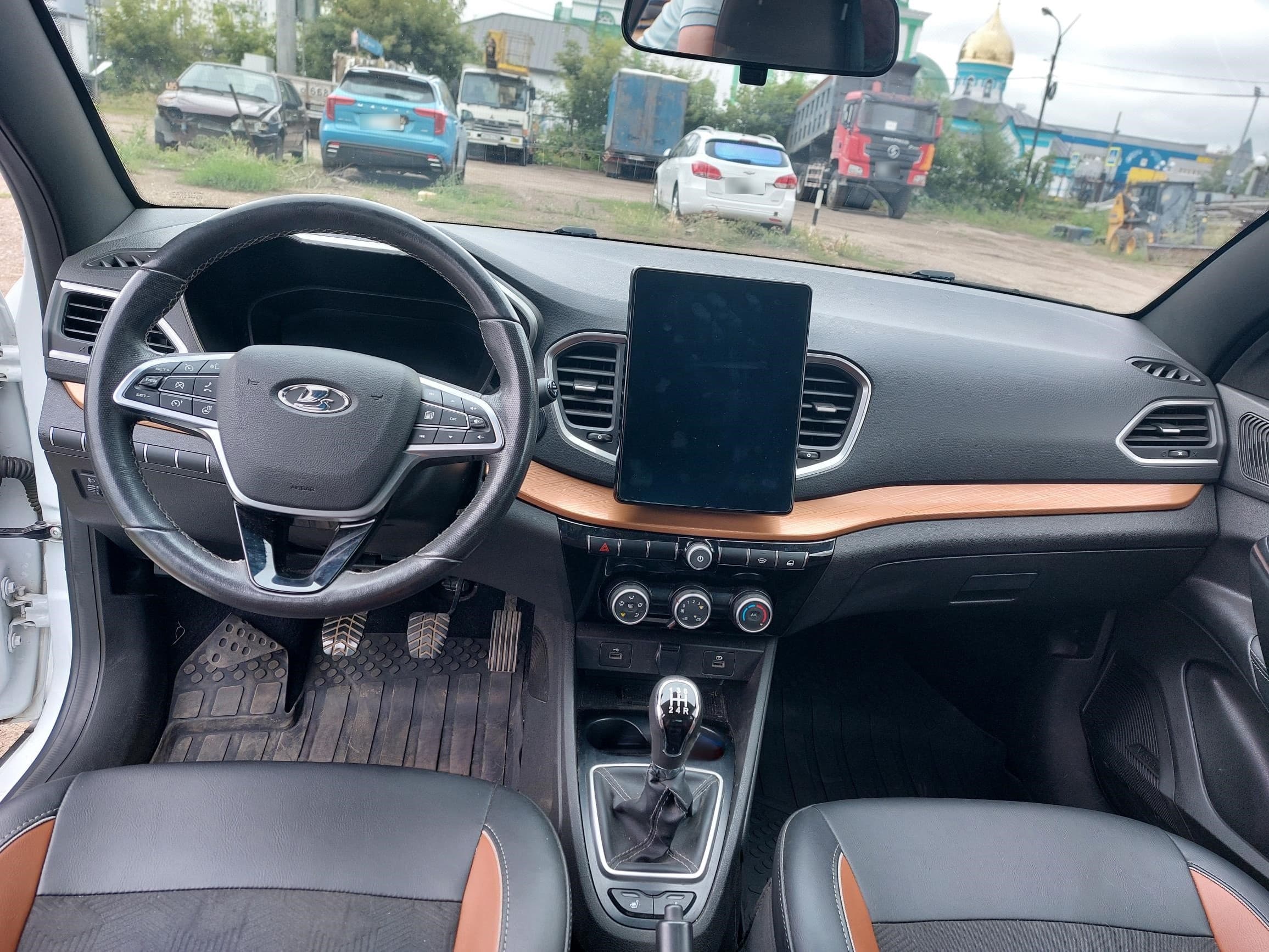 Lada Vesta Cross - 5