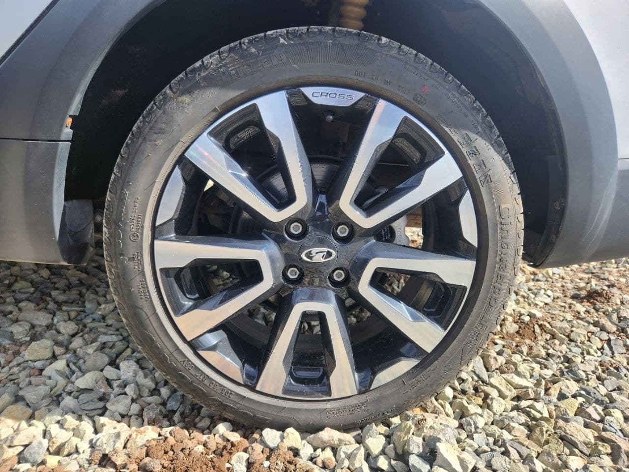Lada Vesta Cross - 10