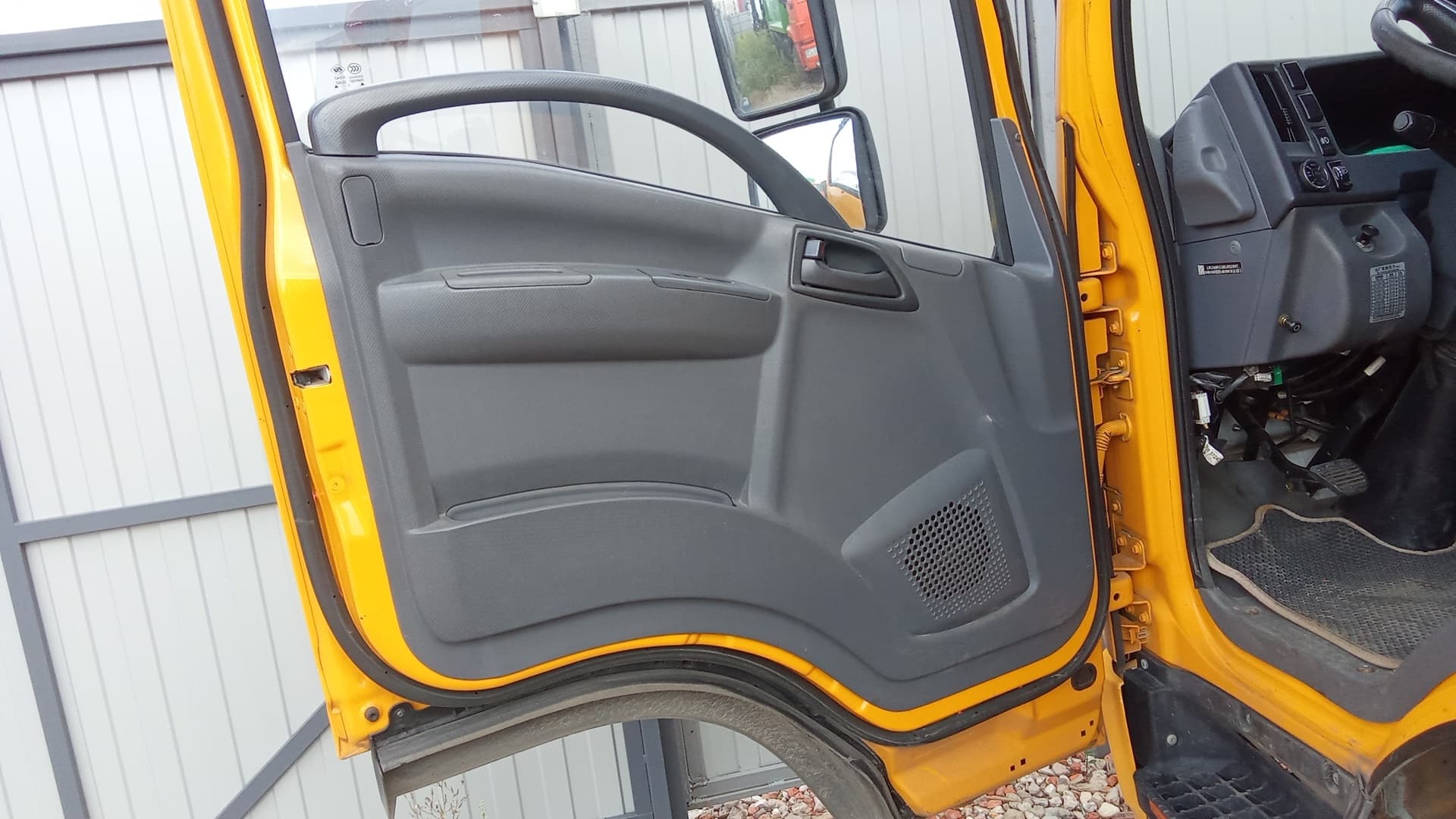 ISUZU ELF 12 (NQR) 4x2 Эвакуатор - 8