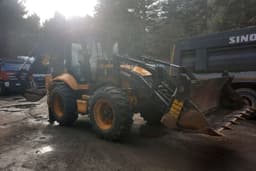 Zauberg EF4* Экскаватор-погрузчик - 2