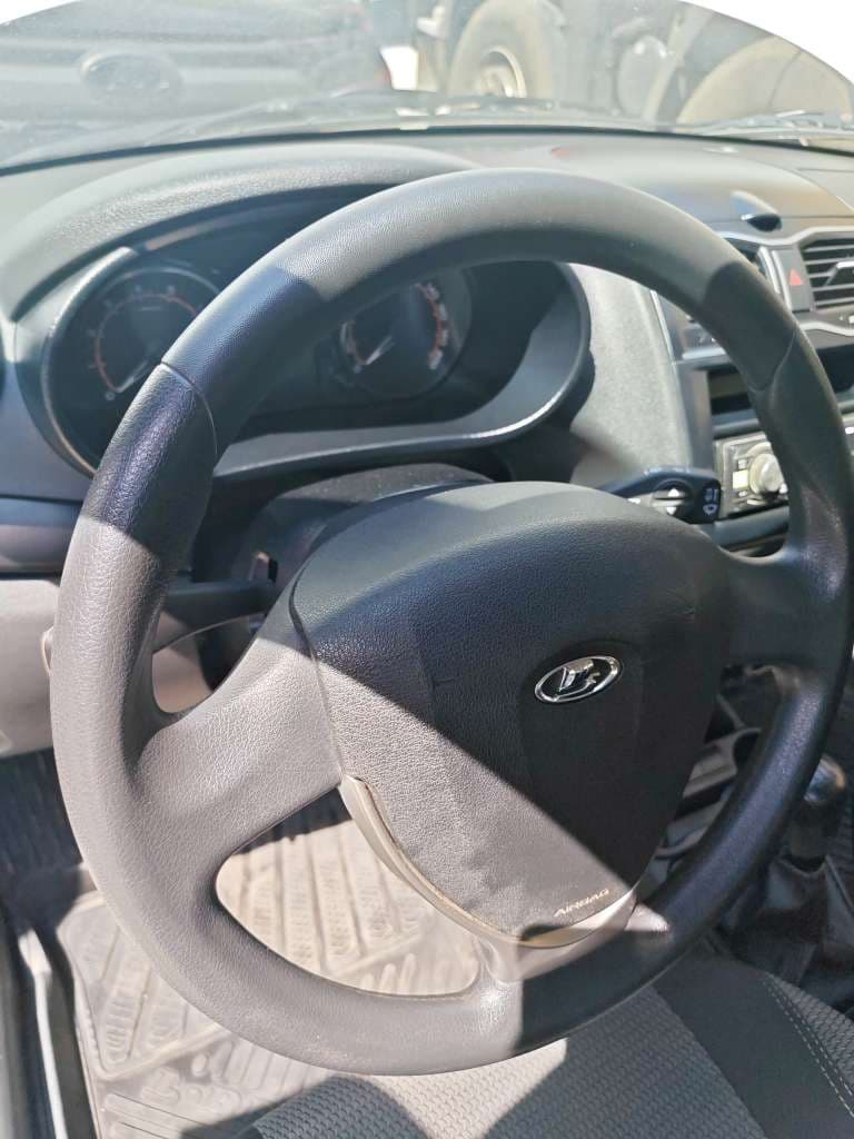 Lada Granta седан - 5