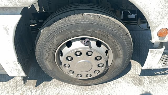 Sitrak C7H 4x2 Седельный тягач - 9