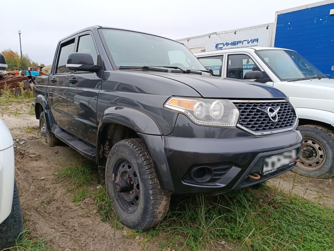 UAZ Pickup - 2