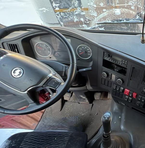 Shacman (Shaanxi) SX* 6x6 Седельный тягач - 5