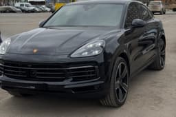 Porsche Cayenne - 1