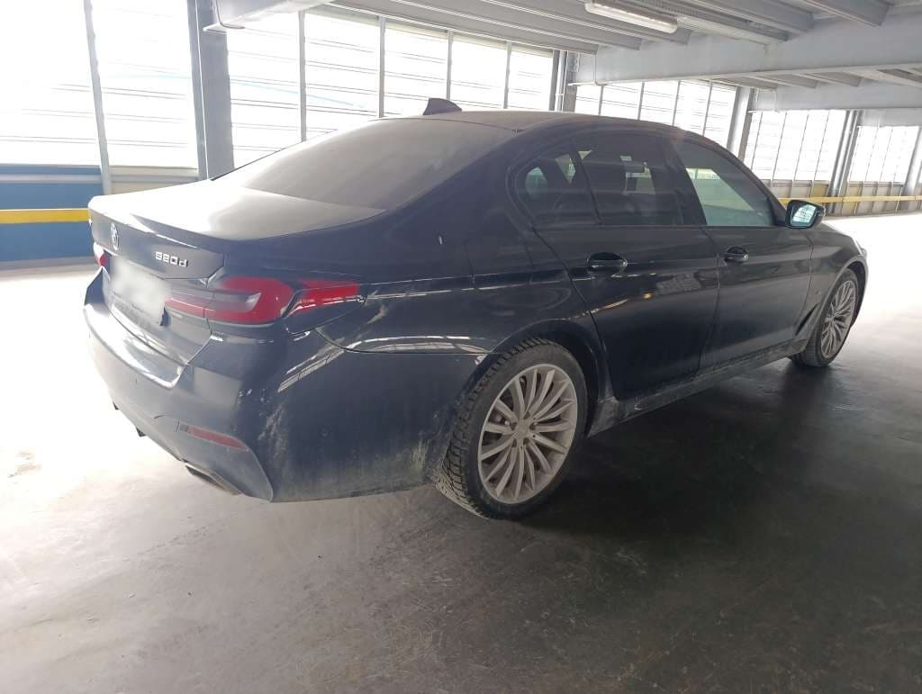 BMW 5 серия - 10